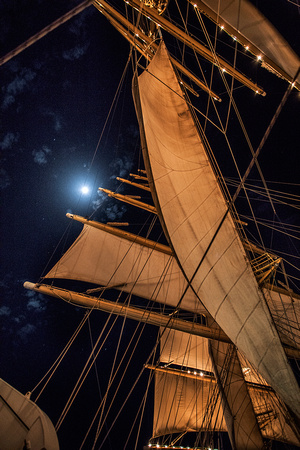 Moon-on-night-sail-JB222